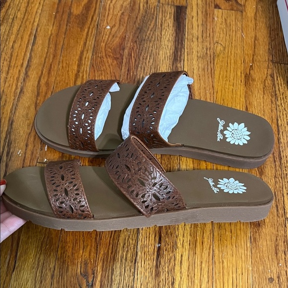 Yellow Box Tan Laser-Cut Sandals - Picture 3 of 5